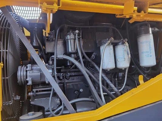 Η χρησιμοποιημένη KOMATSU WA470 - υδραυλικός φορτωτής 21640KG ροδών 3 με τον κάδο 3.9m3
