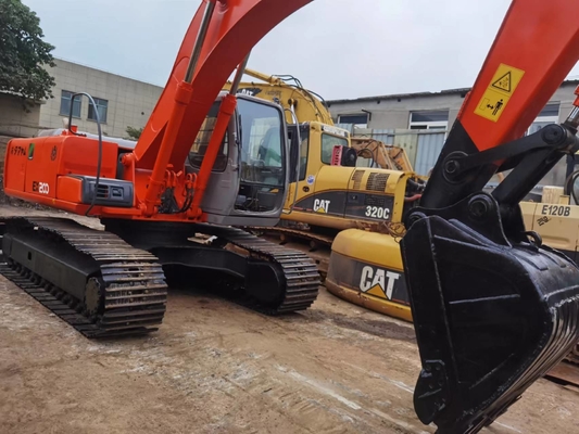 20t χρησιμοποιημένο Hitachi ex200-5 υδραυλικός εκσκαφέας αντιολισθητικών αλυσίδων με τον κάδο 18824.1kg 0.8m3