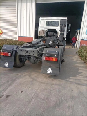Χρησιμοποιημένο Sinotruk Howo 371hp φορτηγό τρακτέρ ρυμουλκούμενο κεφάλι 6x4 για πώληση